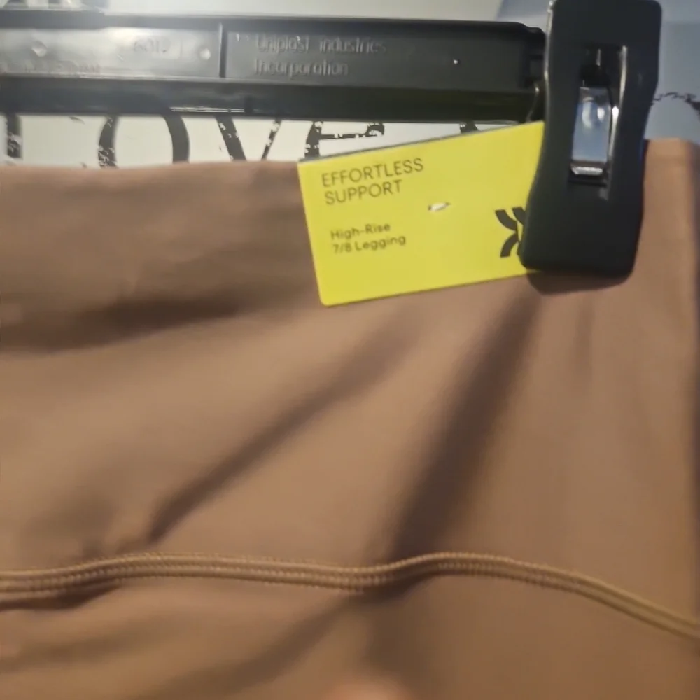 Women's‎ Tan Pants M